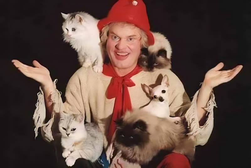 Юрий Куклачев с кошками