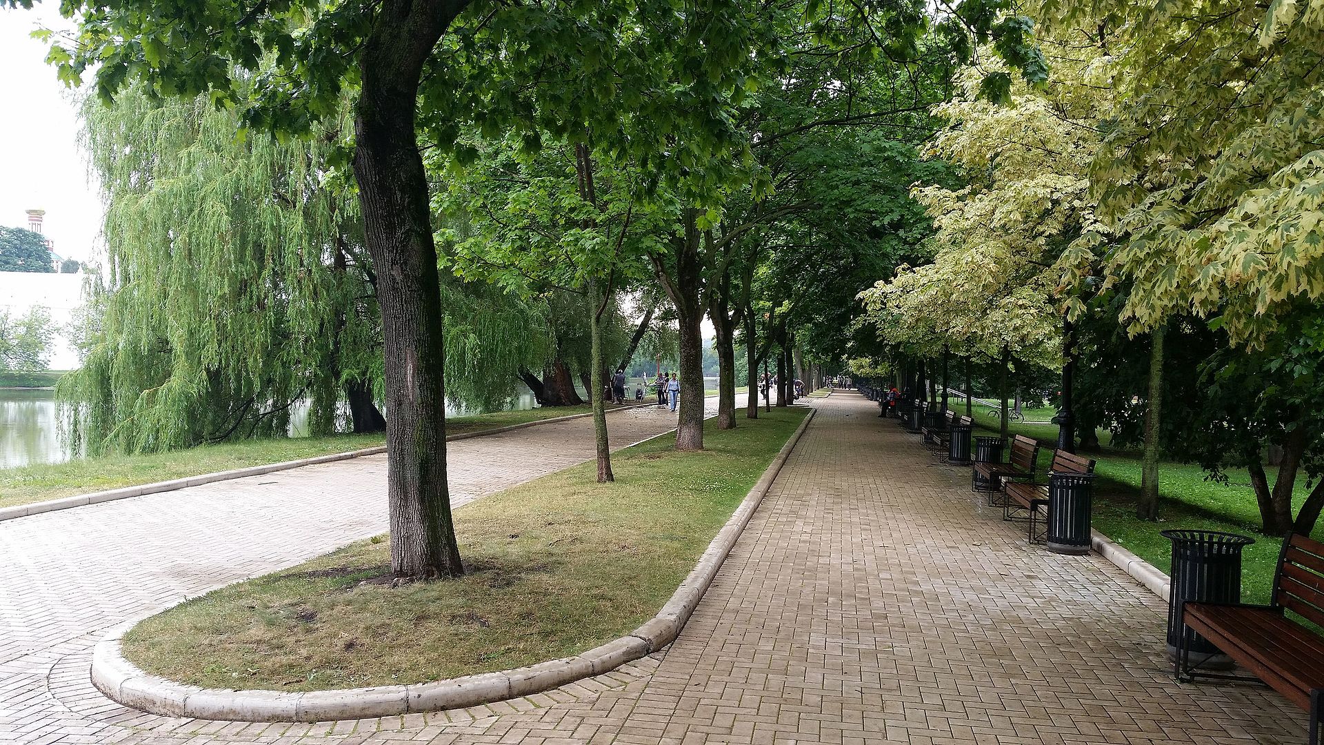 Парк «Новодевичьи пруды»